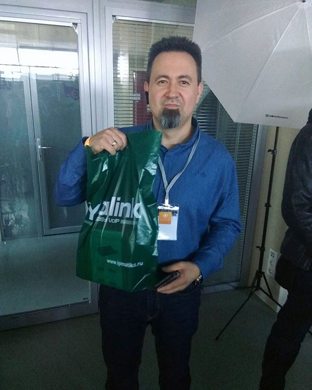 podarok yealink