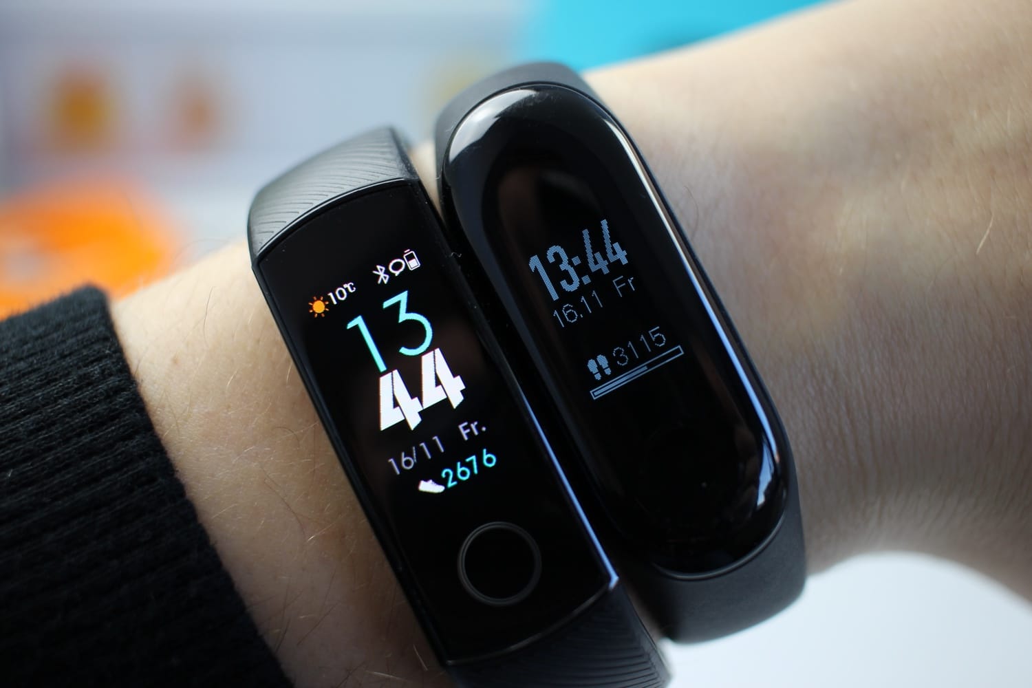 Xiaomi Mi Band 4: особенности и дата начала продаж