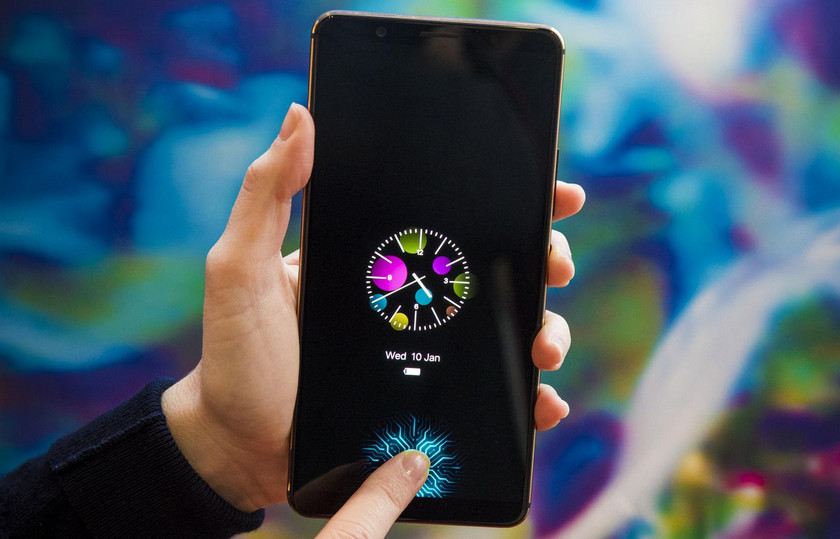 В Samsung Galaxy S10 не будет сканера радужной оболочки глаза